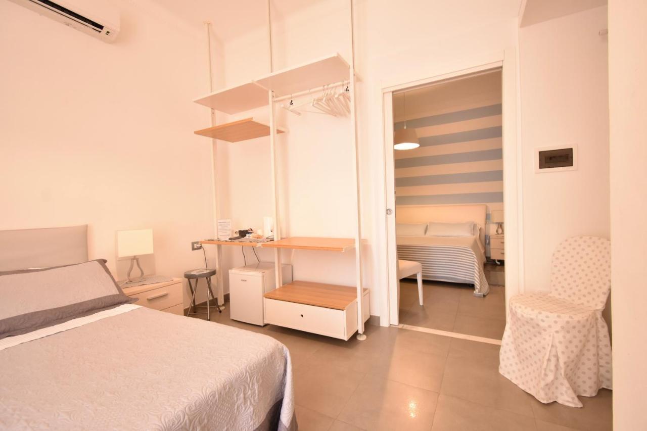 Affittacamere E Appartamenti - Rent Rooms And Apartments Le Camere Nel Corso - Adults Only Λα Σπέτσια Εξωτερικό φωτογραφία