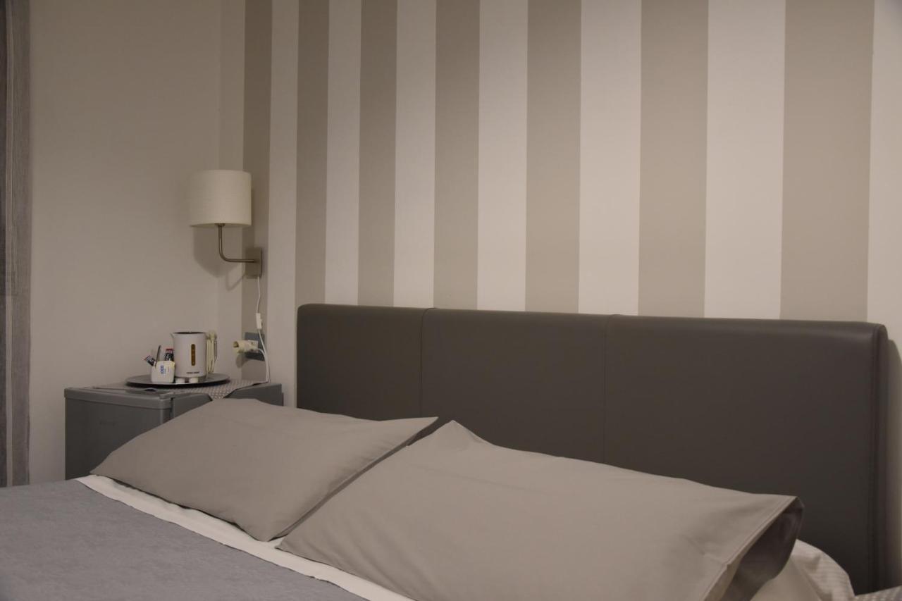 Affittacamere E Appartamenti - Rent Rooms And Apartments Le Camere Nel Corso - Adults Only Λα Σπέτσια Εξωτερικό φωτογραφία