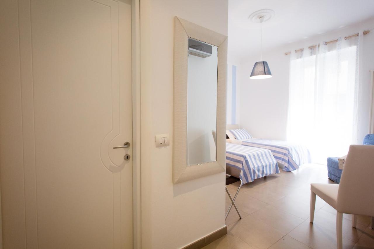 Affittacamere E Appartamenti - Rent Rooms And Apartments Le Camere Nel Corso - Adults Only Λα Σπέτσια Εξωτερικό φωτογραφία