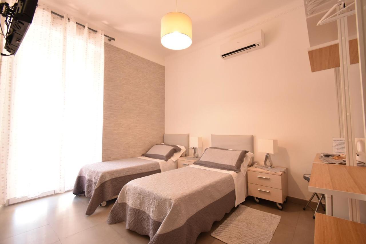 Affittacamere E Appartamenti - Rent Rooms And Apartments Le Camere Nel Corso - Adults Only Λα Σπέτσια Εξωτερικό φωτογραφία