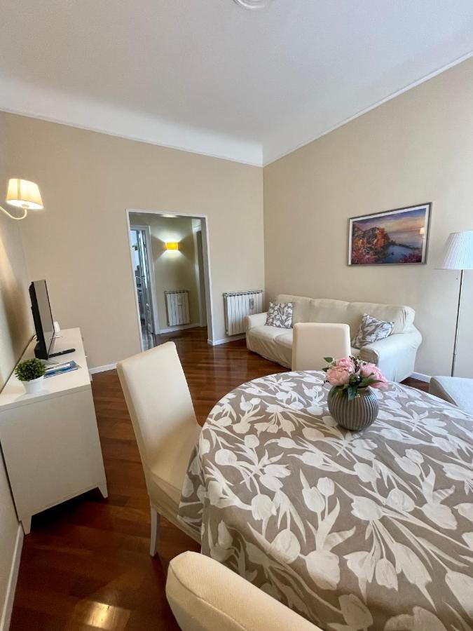 Affittacamere E Appartamenti - Rent Rooms And Apartments Le Camere Nel Corso - Adults Only Λα Σπέτσια Εξωτερικό φωτογραφία