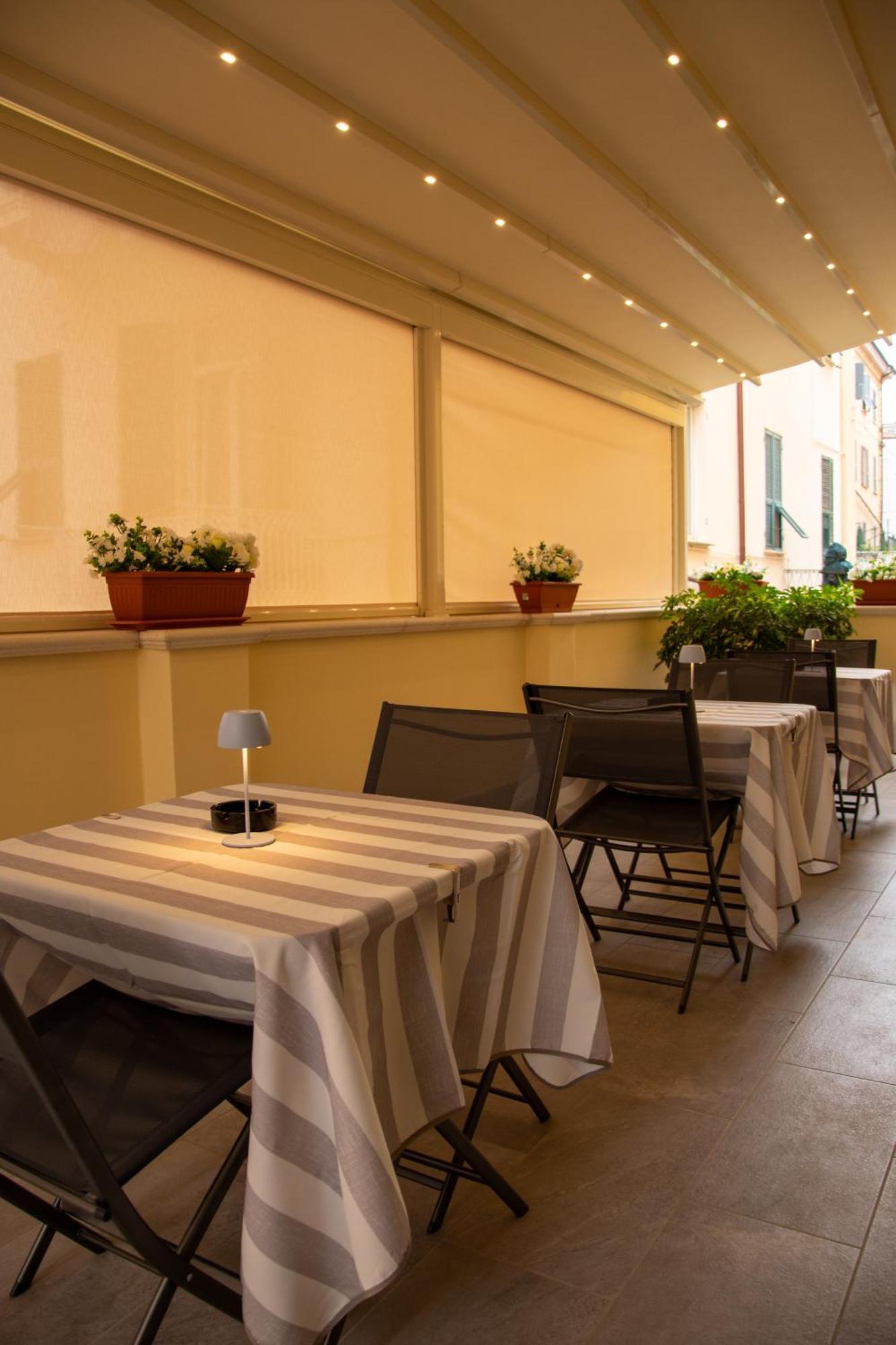 Affittacamere E Appartamenti - Rent Rooms And Apartments Le Camere Nel Corso - Adults Only Λα Σπέτσια Εξωτερικό φωτογραφία