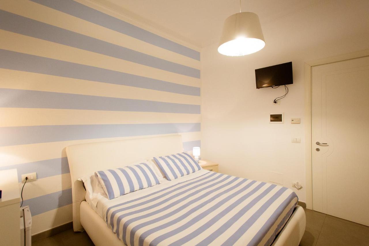 Affittacamere E Appartamenti - Rent Rooms And Apartments Le Camere Nel Corso - Adults Only Λα Σπέτσια Εξωτερικό φωτογραφία