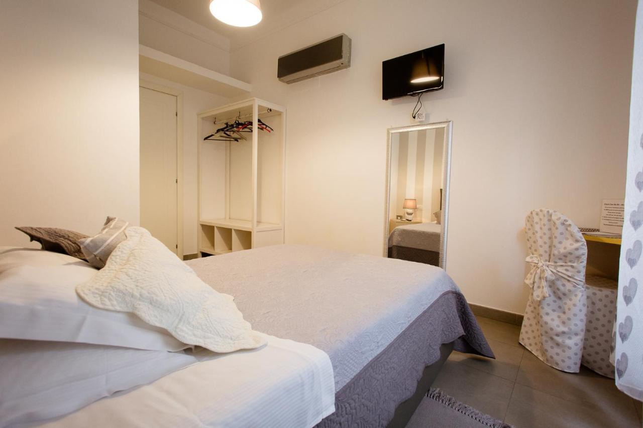 Affittacamere E Appartamenti - Rent Rooms And Apartments Le Camere Nel Corso - Adults Only Λα Σπέτσια Εξωτερικό φωτογραφία