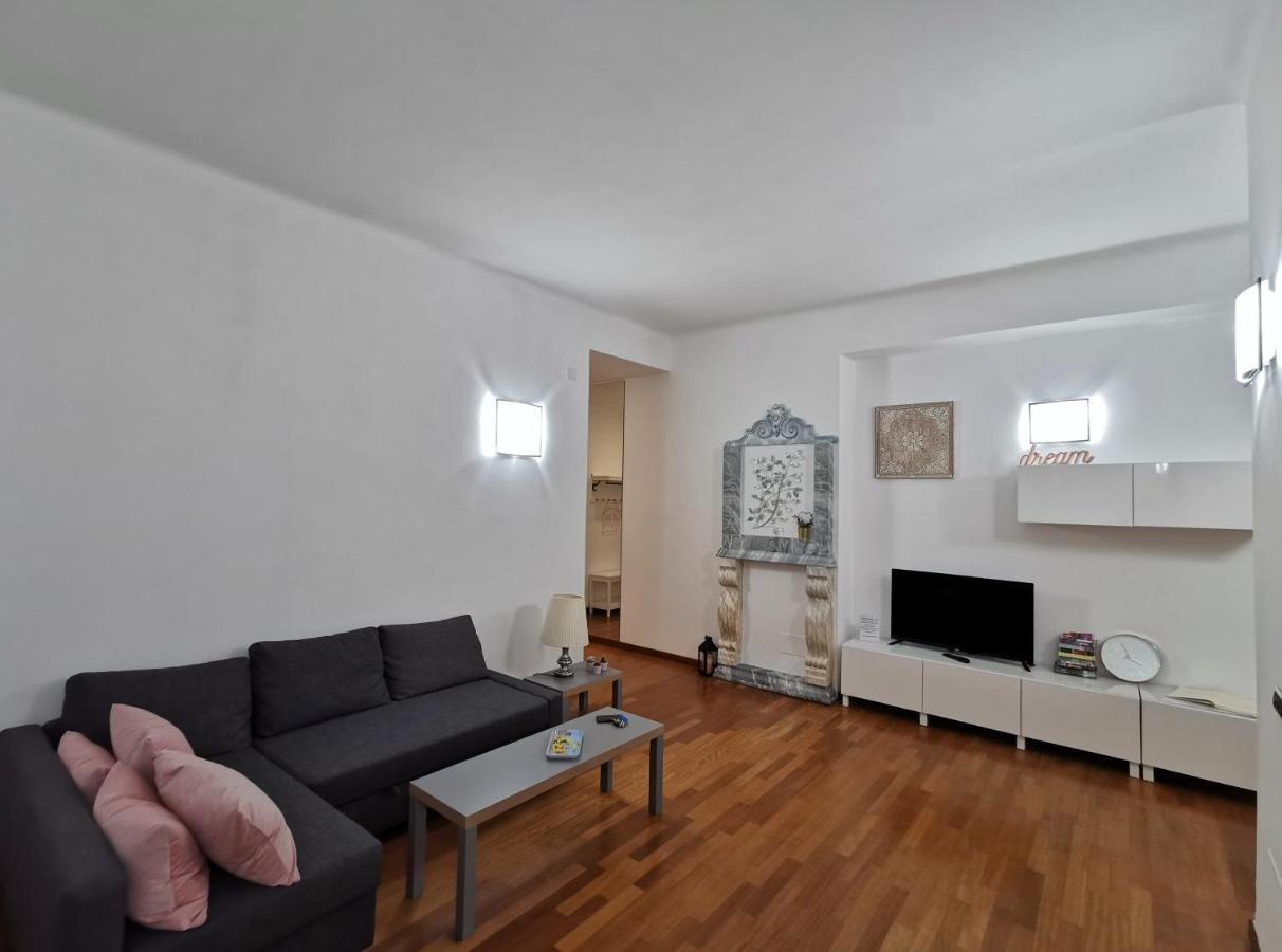 Affittacamere E Appartamenti - Rent Rooms And Apartments Le Camere Nel Corso - Adults Only Λα Σπέτσια Εξωτερικό φωτογραφία