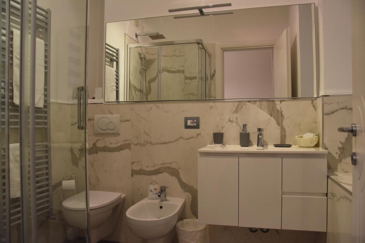 Affittacamere E Appartamenti - Rent Rooms And Apartments Le Camere Nel Corso - Adults Only Λα Σπέτσια Εξωτερικό φωτογραφία