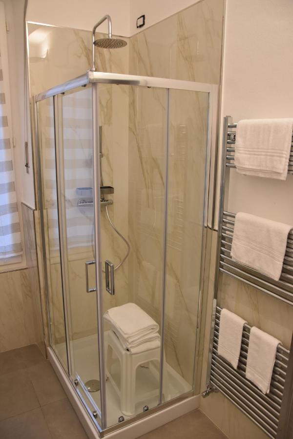 Affittacamere E Appartamenti - Rent Rooms And Apartments Le Camere Nel Corso - Adults Only Λα Σπέτσια Εξωτερικό φωτογραφία