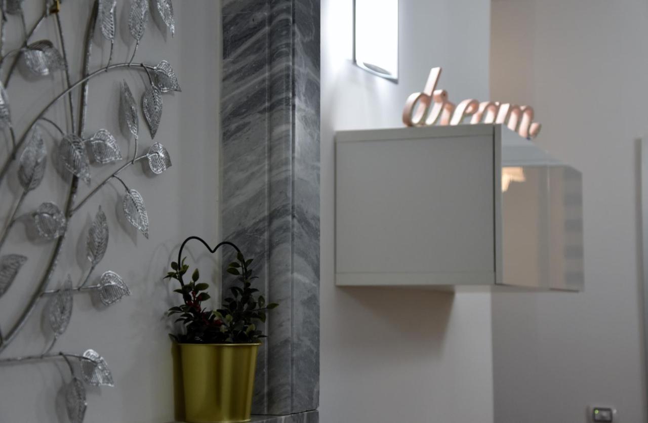 Affittacamere E Appartamenti - Rent Rooms And Apartments Le Camere Nel Corso - Adults Only Λα Σπέτσια Εξωτερικό φωτογραφία